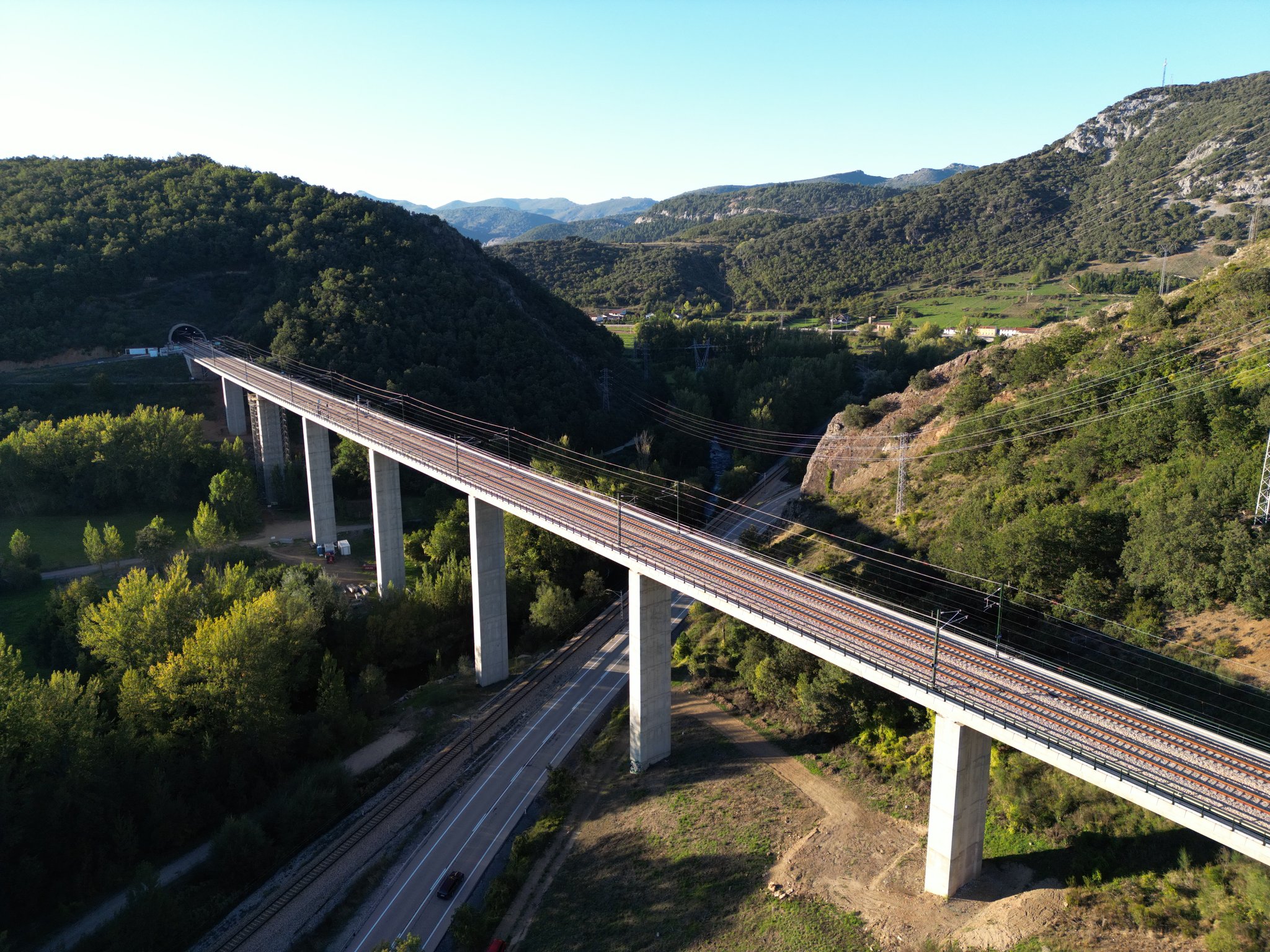 Adif lanza la segunda fase de la liberalización ferroviaria con Castilla y León como epicentro: de Madrid a Galicia, Asturias y Cantabria