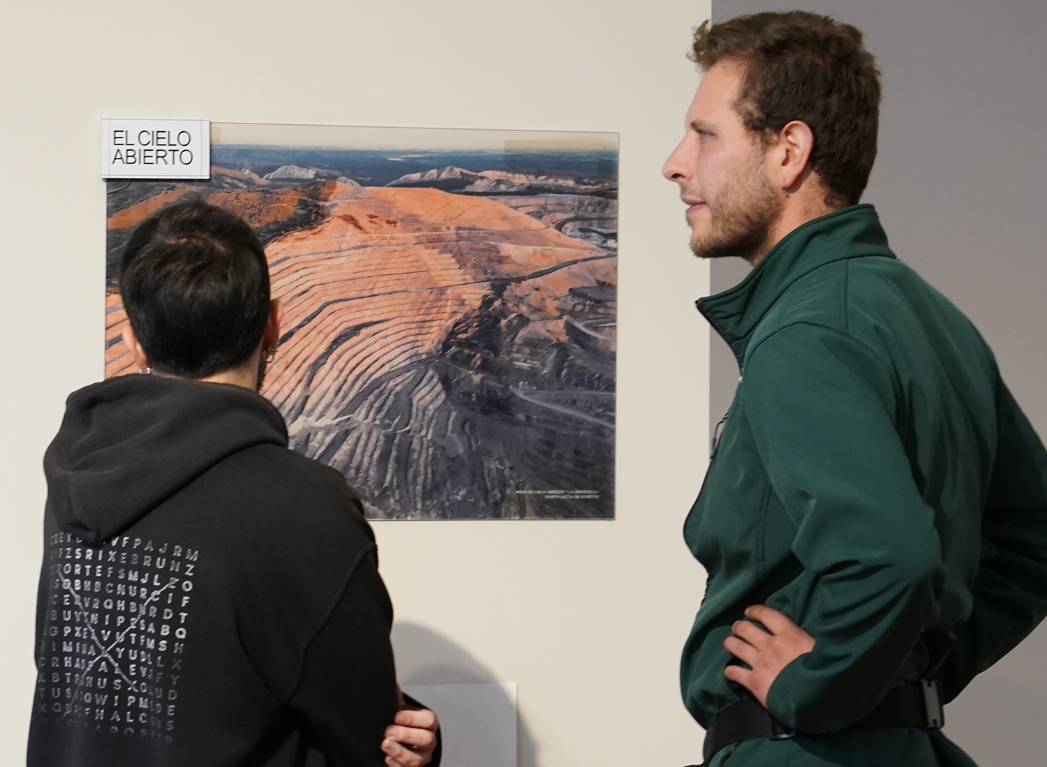 La Térmica Cultural se acerca a la cuenca minera de Ciñera con la muestra 'El cielo abierto'