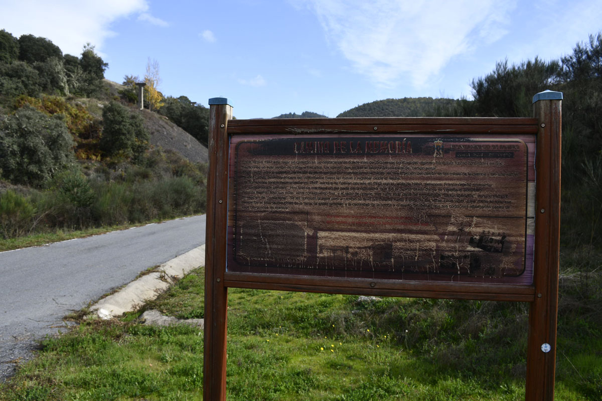 Placa conmemorativa donde se ubicó el campo de trabajos forzados de Fabero 