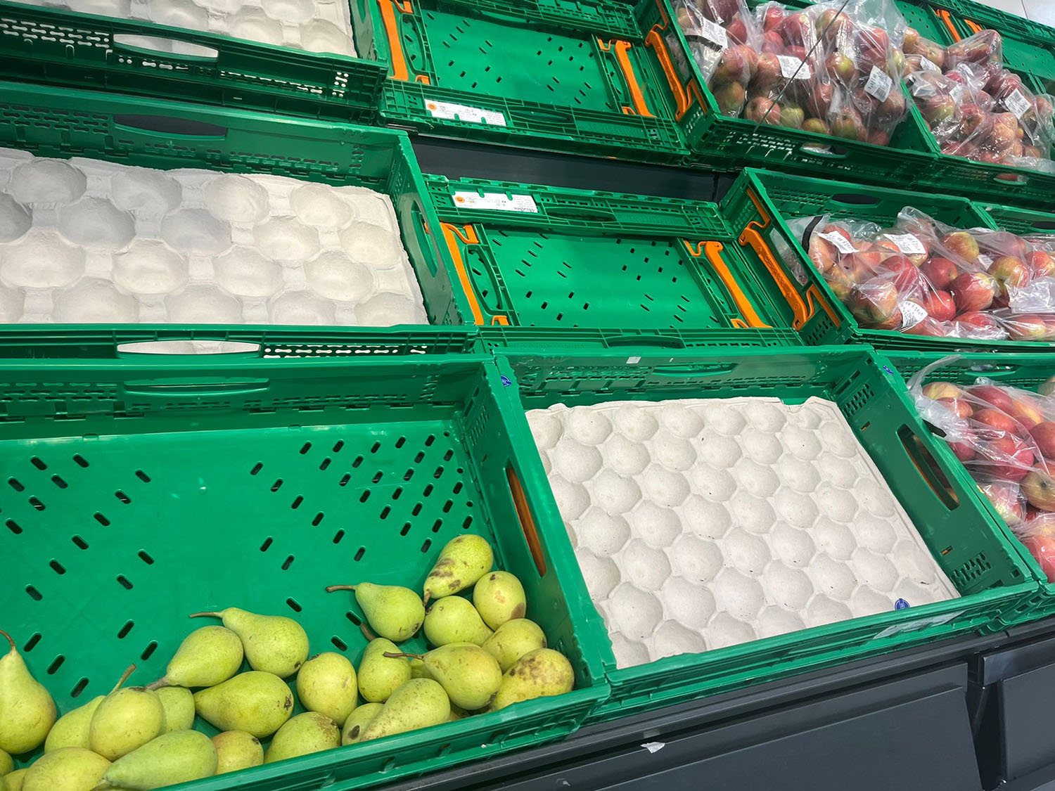 Fruta en el Mercadona de La Herrería de Ponferrada 