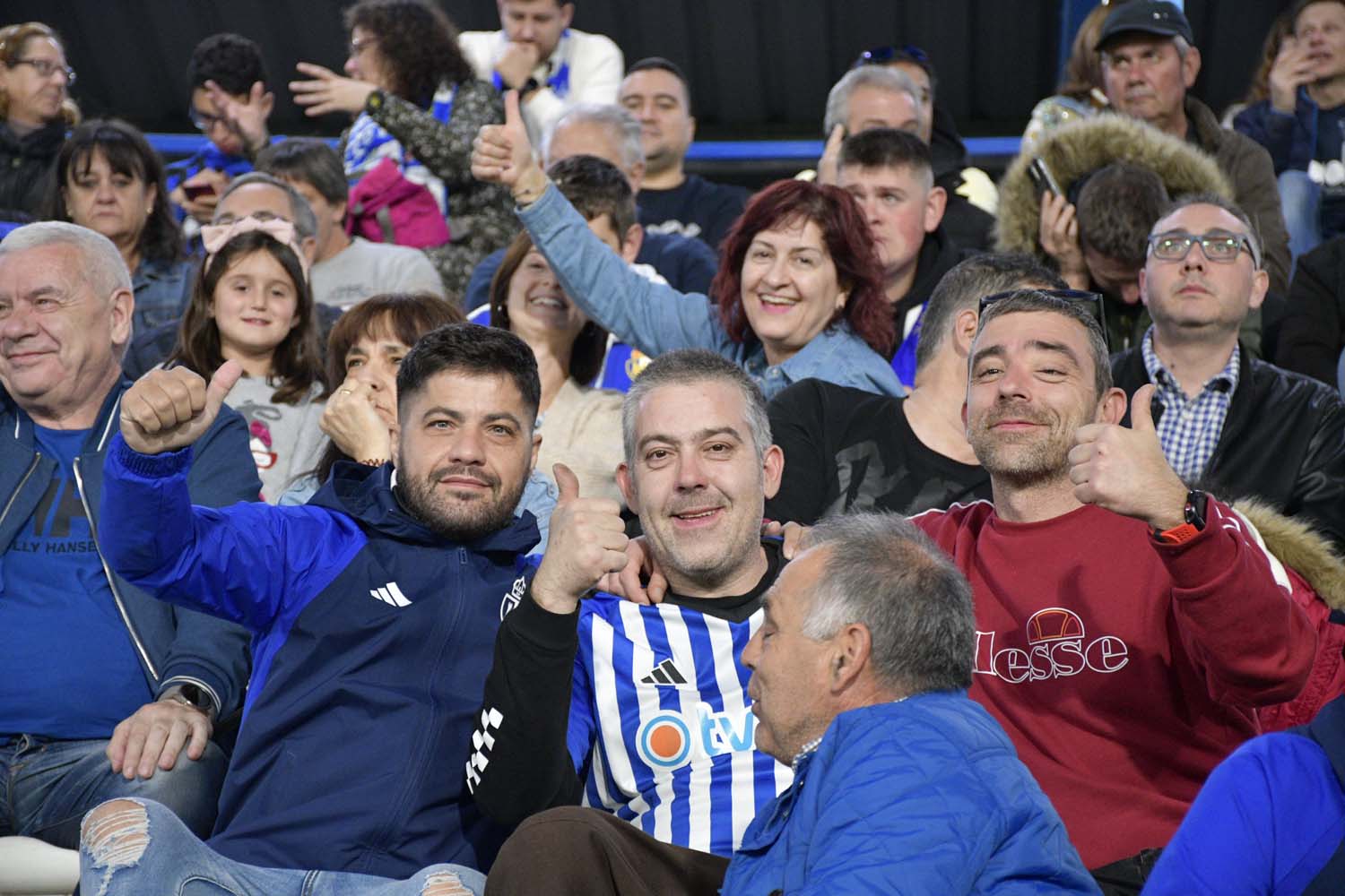 Aficionados durante el Ponferradina Zamora (78)