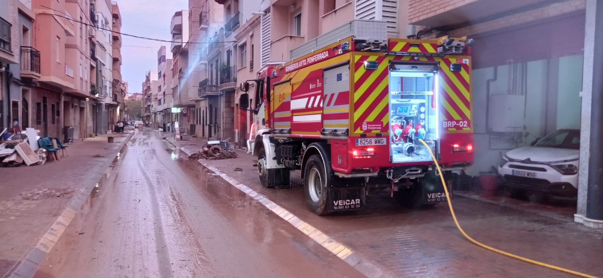 Bomberos de Ponferrada desplazados en Valencia 