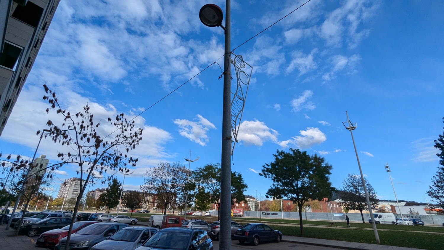 Instalación de las luces de Navidad de Ponferrada (3)