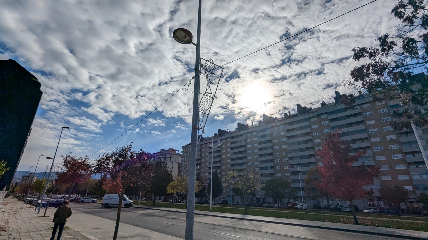 Instalación de las luces de Navidad de Ponferrada (7)