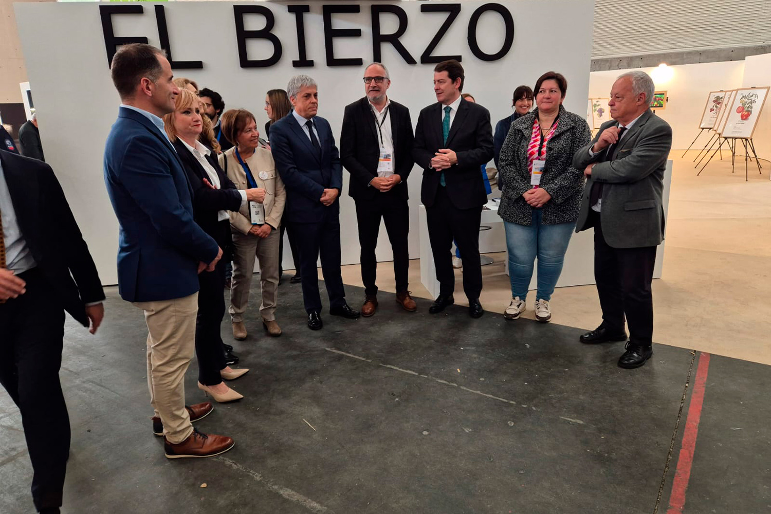 Inauguración stand consejo comarcal bierzo en AR PA 2