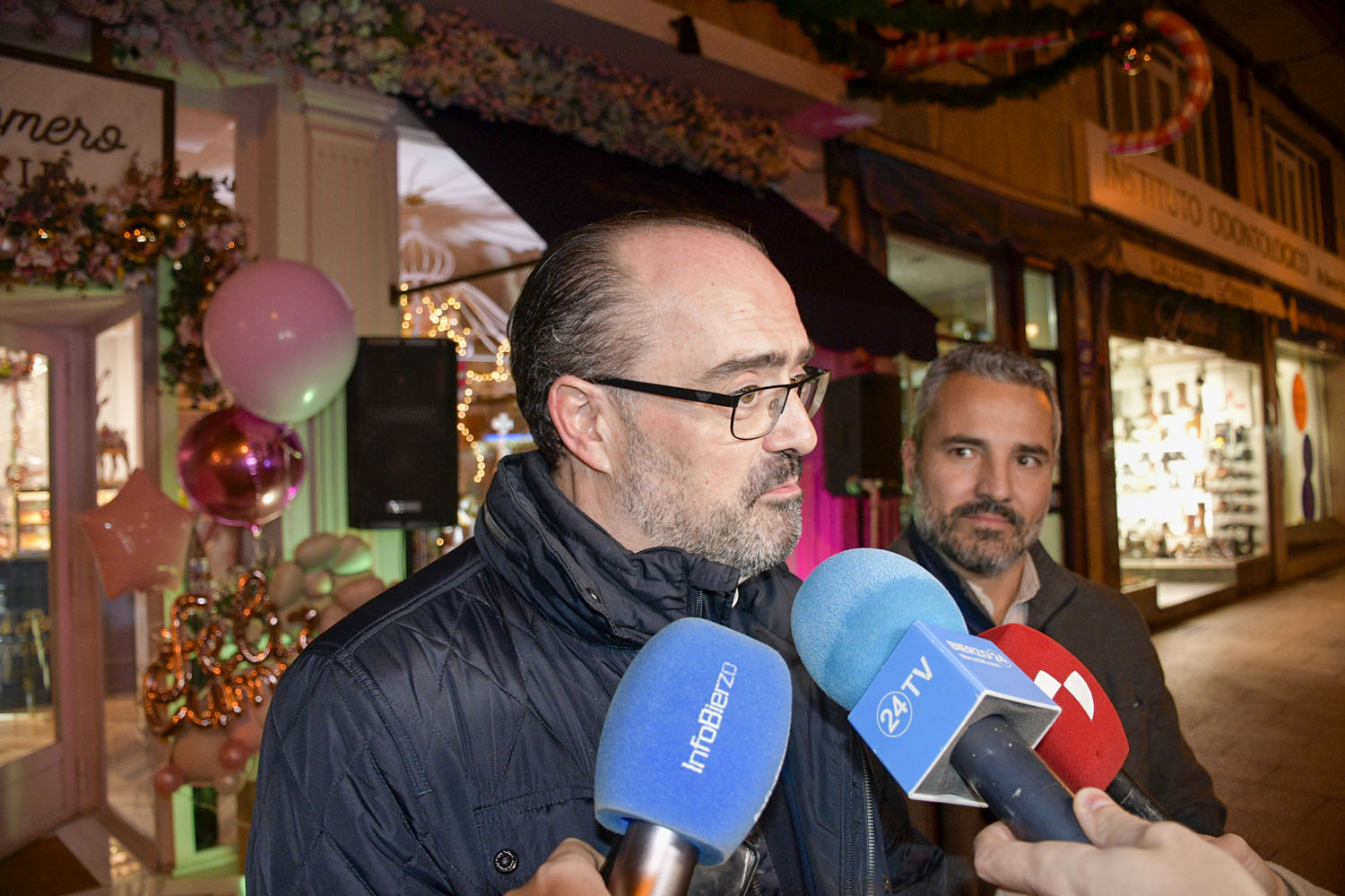 Escaparate navideño de Sandra Romero Patisserie