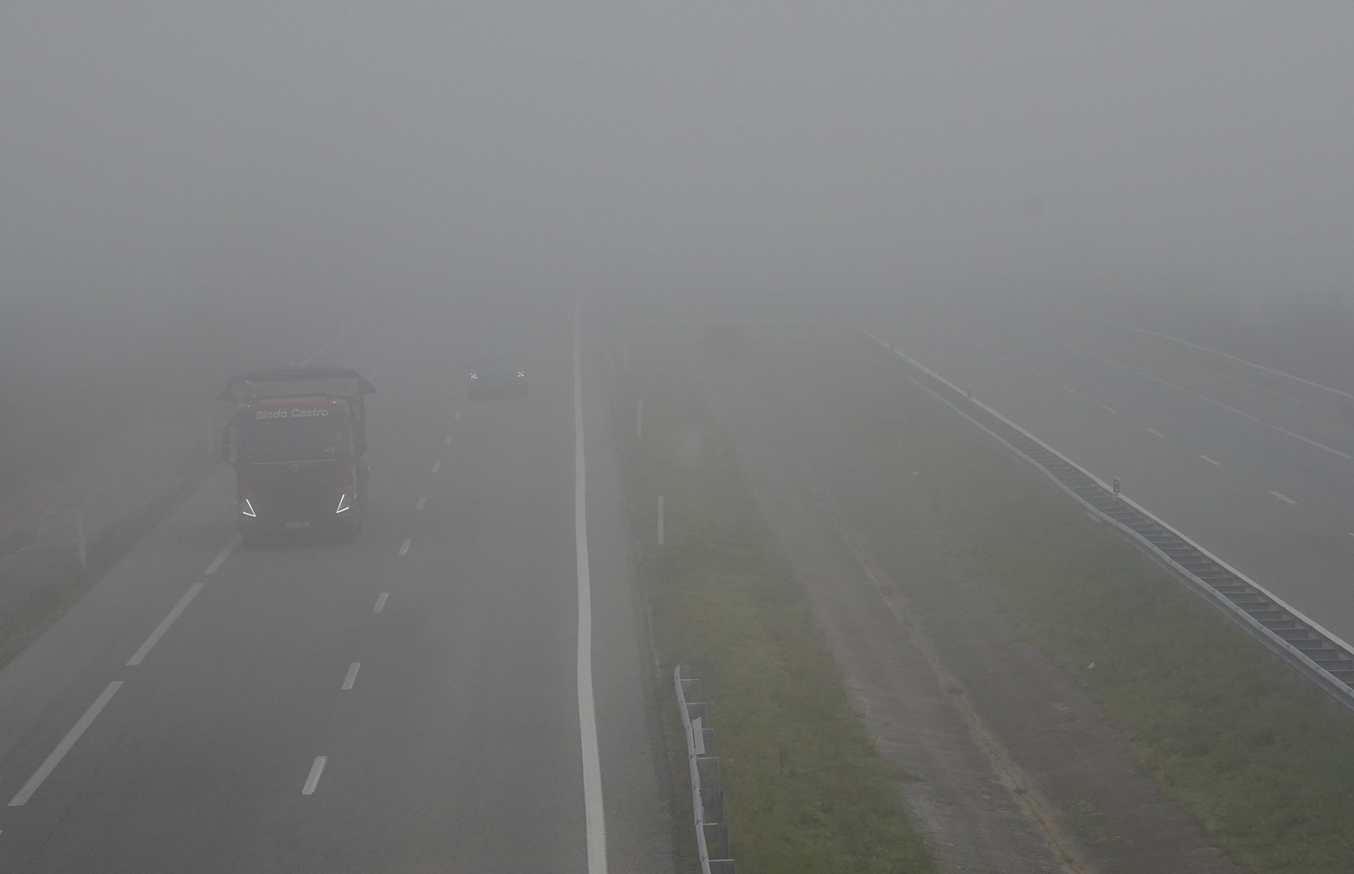 Niebla en la A6 en El Bierzo (4)