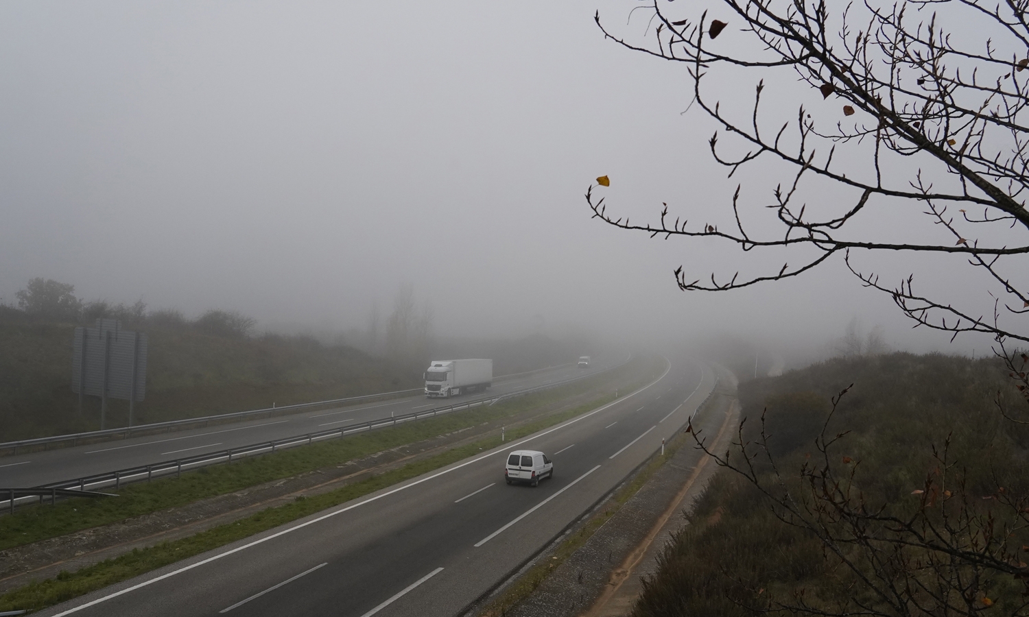 Niebla en la A6 en El Bierzo (9)