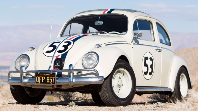 Ahí va ese bólido (1963 Volkswagen Beetle Model 117 Deluxe Sunroof Sedan)