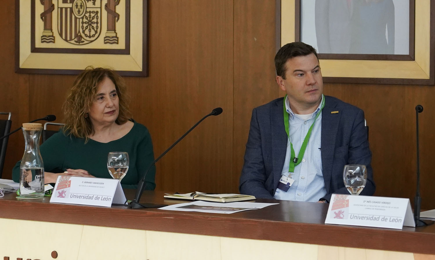 El rector de la Universidad de Hasslet (Bélgica), Bernard Vanheusen, junto a la vicerrectora para el campus del Bierzo, Pilar Marqués (4)