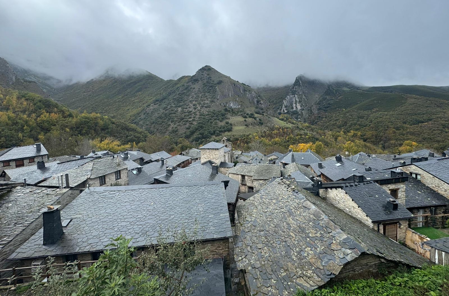 Peñalba podría ‘silenciarse’ de 'Los Pueblos más bonitos de España' por un requerimiento al carecer de baños públicos