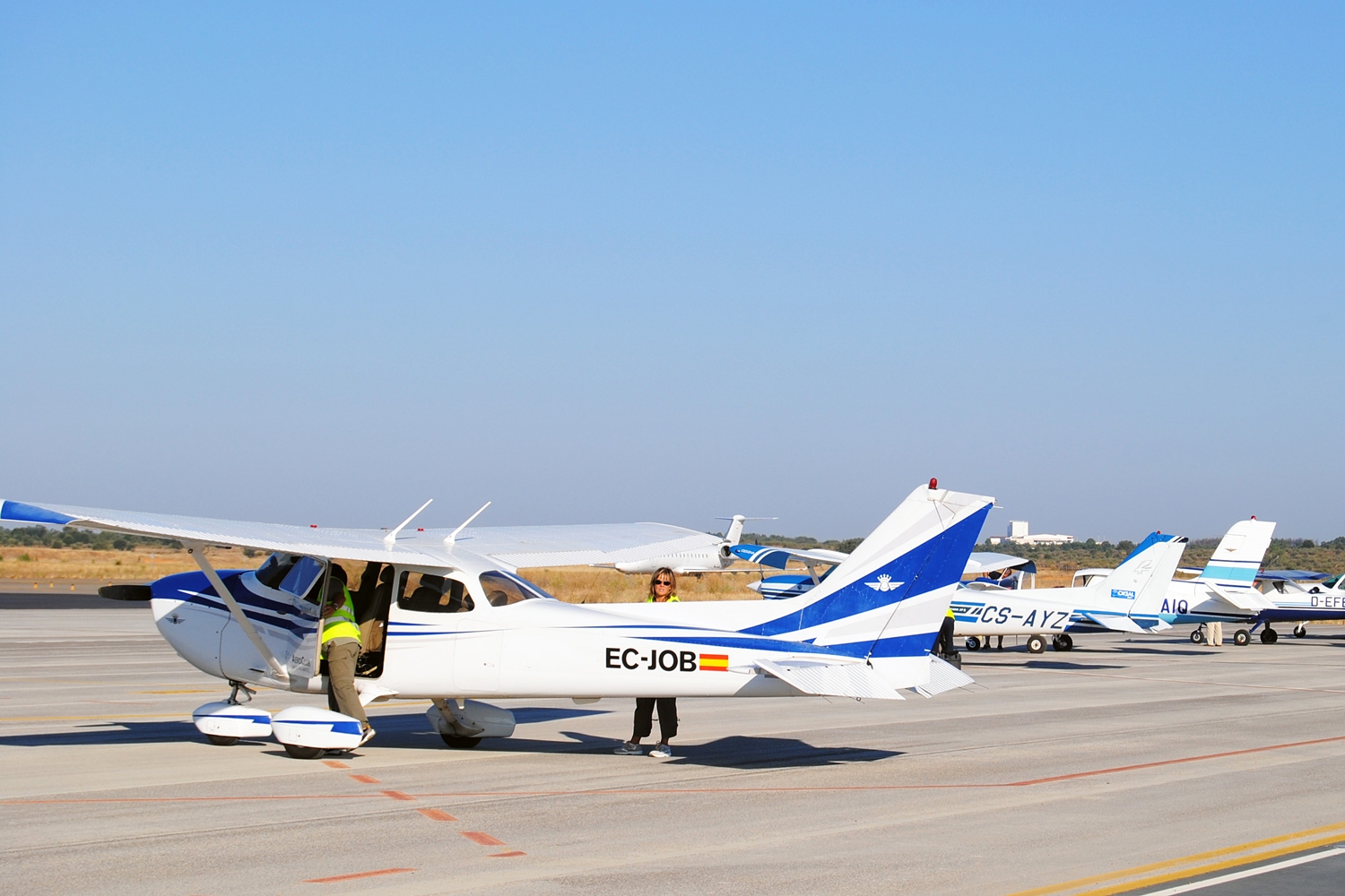 Imagen de archivo de avionetas en el Aeropuerto de León