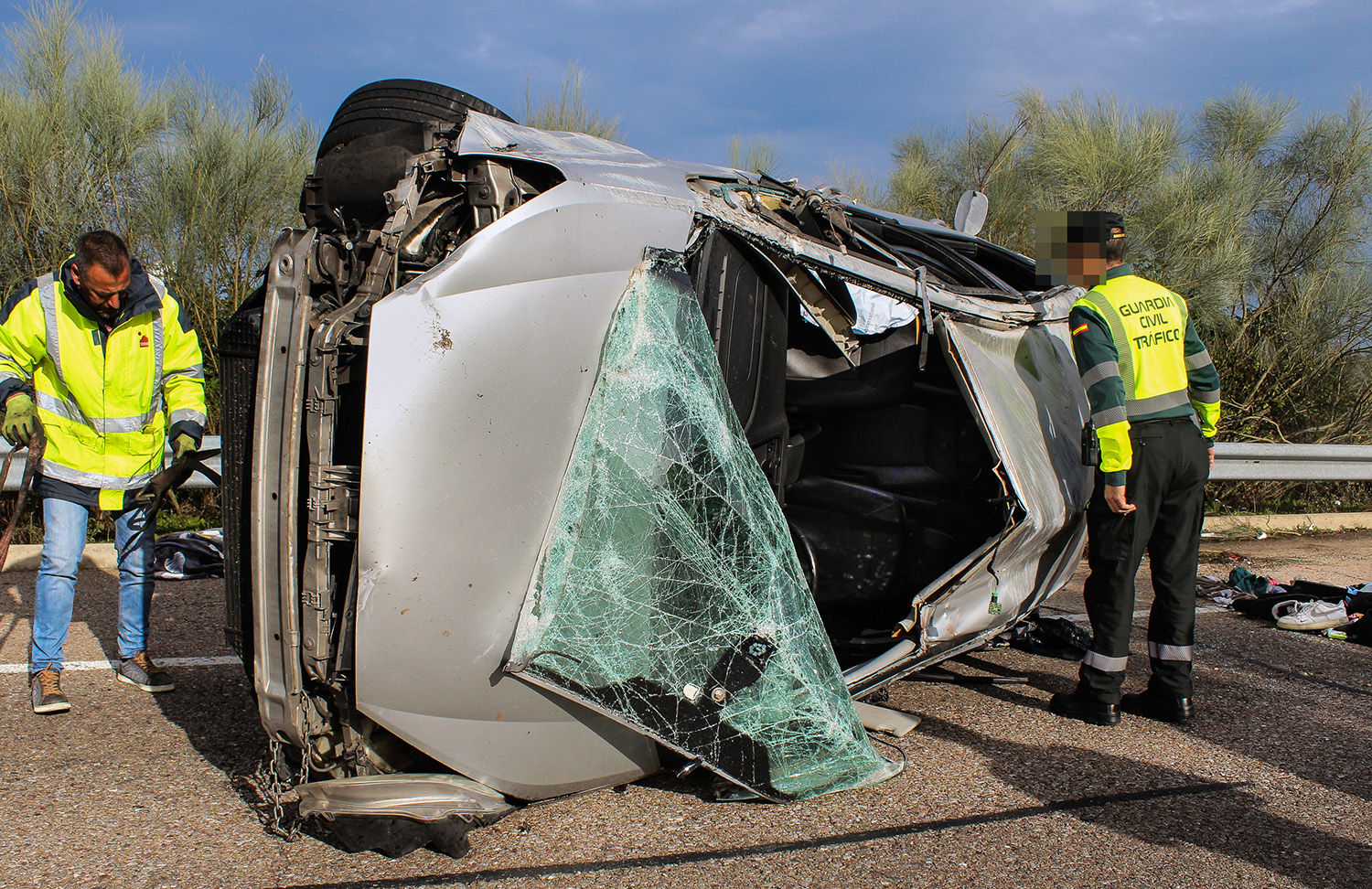 Un fallecido y siete heridos tras el vuelco de una furgoneta a la altura de Espeja (Salamanca)