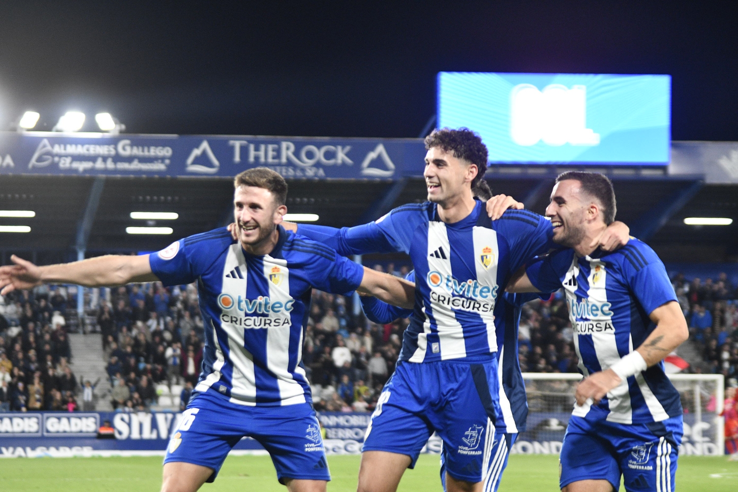 Afición durante el Ponferradina Amorebieta (220)