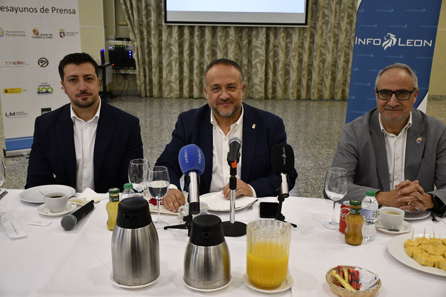 Desayuno InfoBierzo con Gerardo Álvarez Courel, presidente de la Diputación de León  (5)