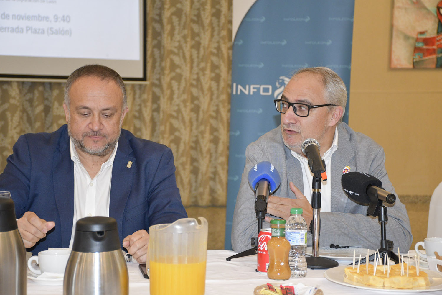 Desayuno InfoBierzo con Gerardo Álvarez Courel, presidente de la Diputación de León, y Olegario Ramón, presidente CCB