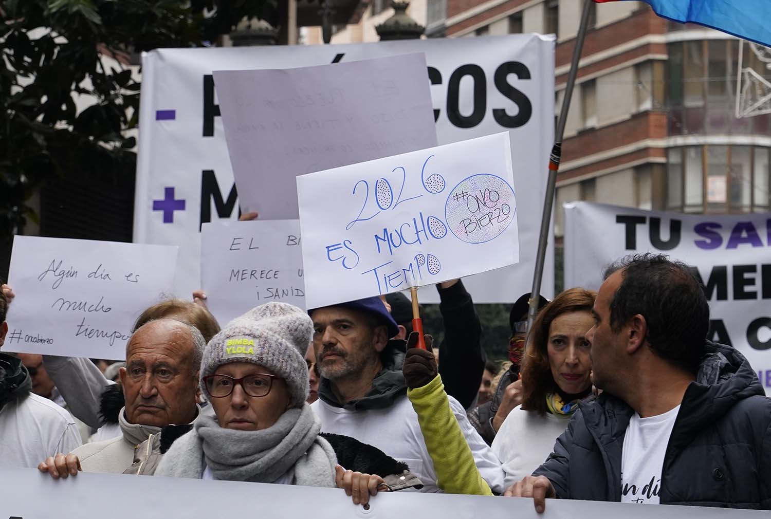 César Sánchez ICAL. Manifestación de la asociación oncobierzo para reclamar mejoras en el área de Oncología y todas las especialidades sanitarias  en el área de salud del Bierzo (6)