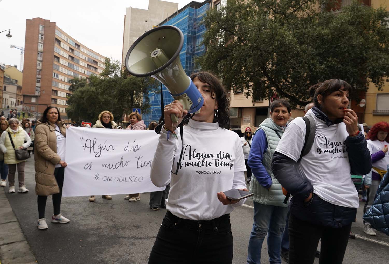 César Sánchez ICAL. Manifestación de la asociación oncobierzo para reclamar mejoras en el área de Oncología y todas las especialidades sanitarias en el área de salud del Bierzo (5)