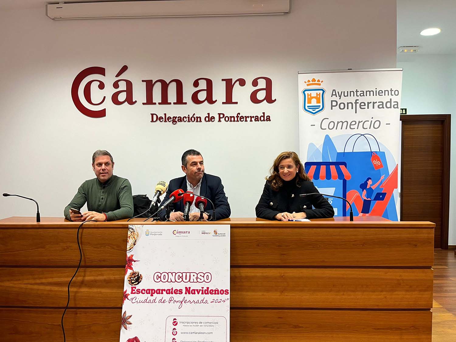 Presentación del concurso de escaparates de Navidad de comercios de Ponferrada.