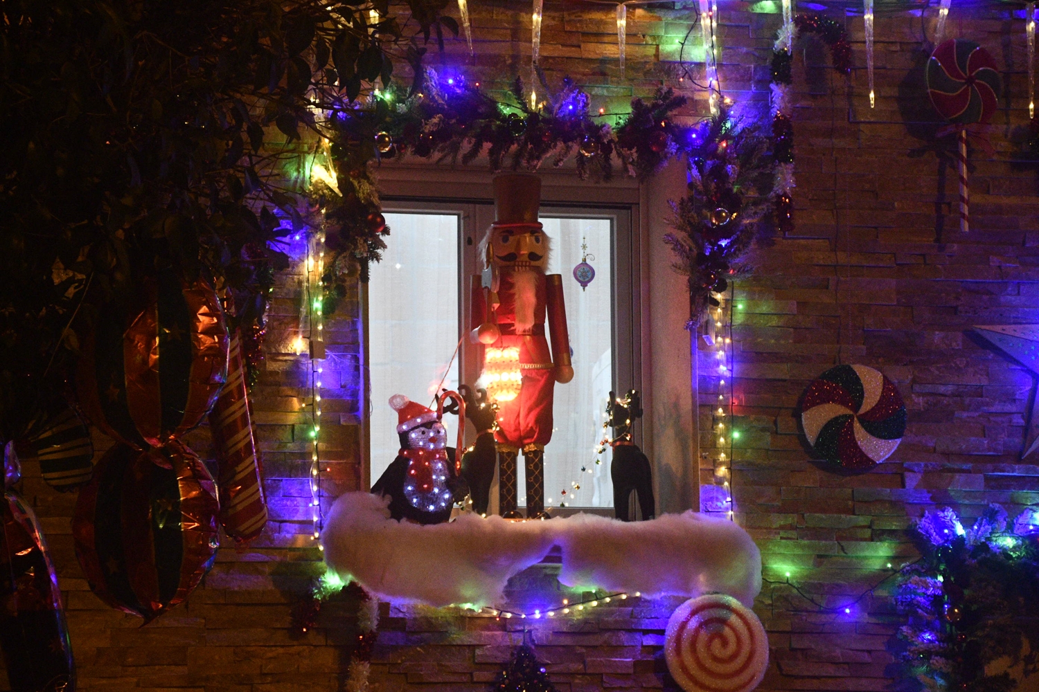 La casa del Grinch en Ponferrada (11)