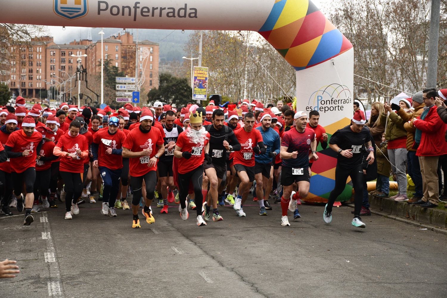 La San Silvestre de Ponferrada despide el 2024 a toda zapatilla