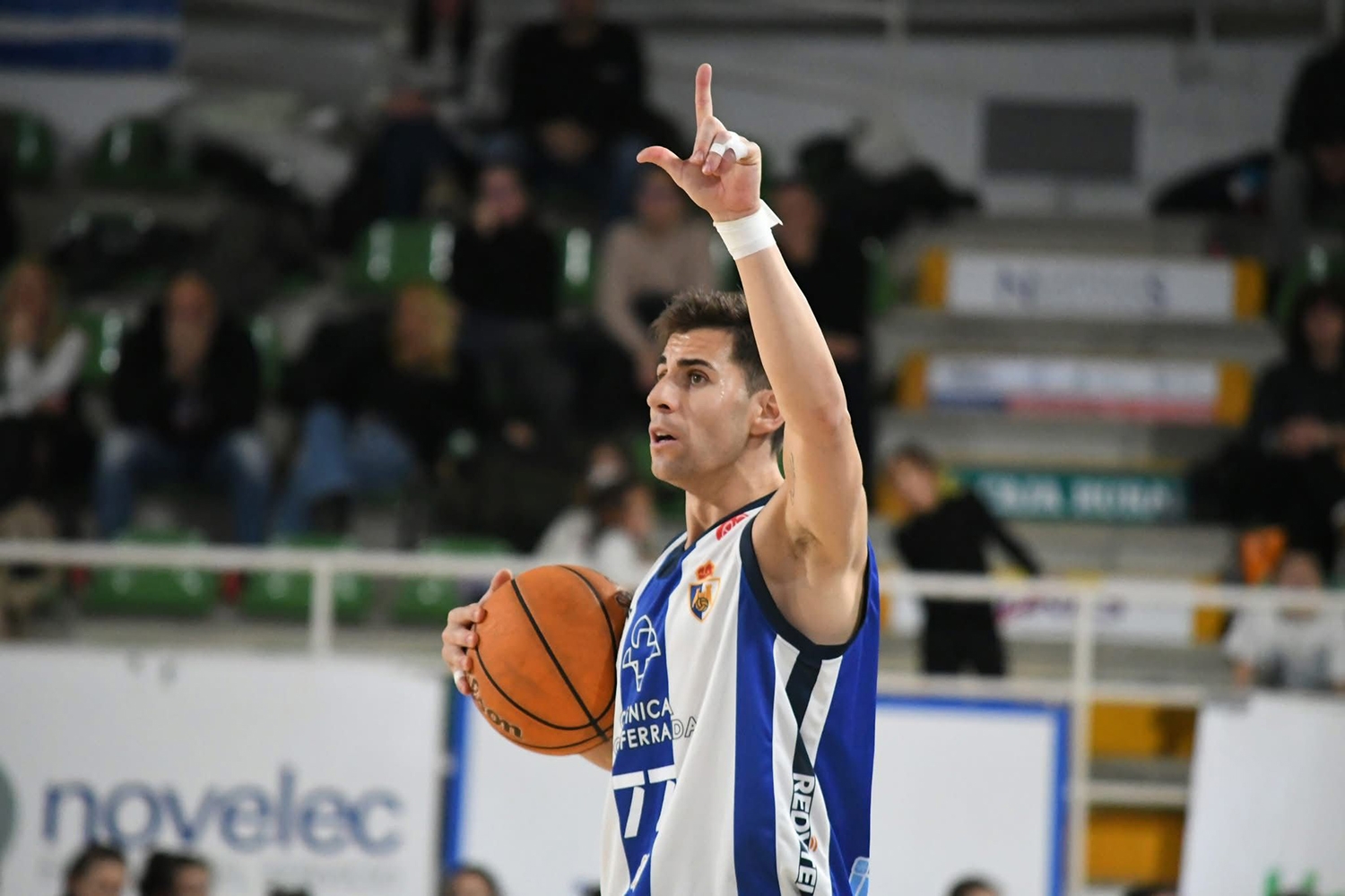 Kevin Navarro acaba su contrato con el Baloncesto Clínica Ponferrada