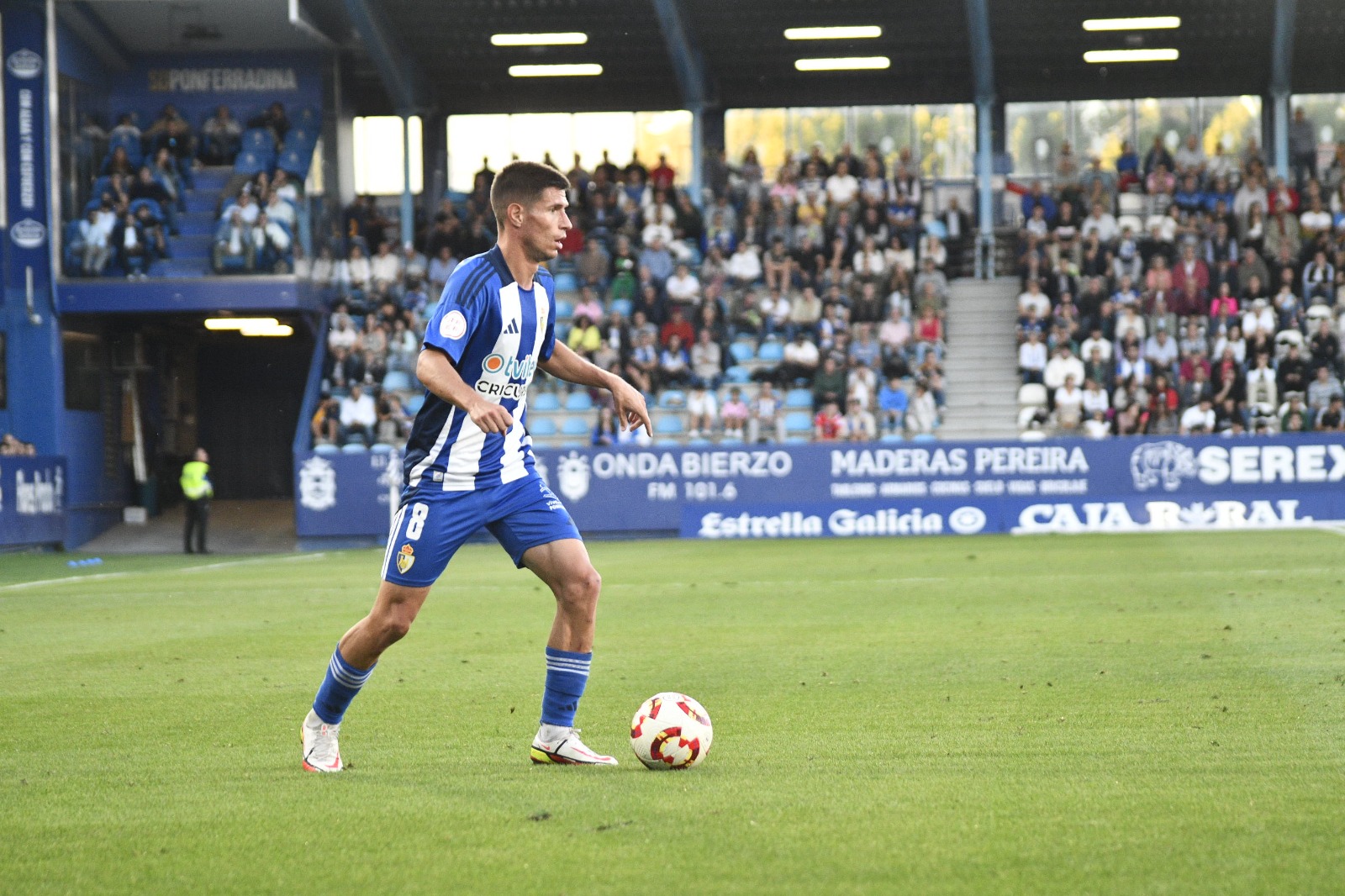 Brais Abelenda culmina su paso por la Ponferradina