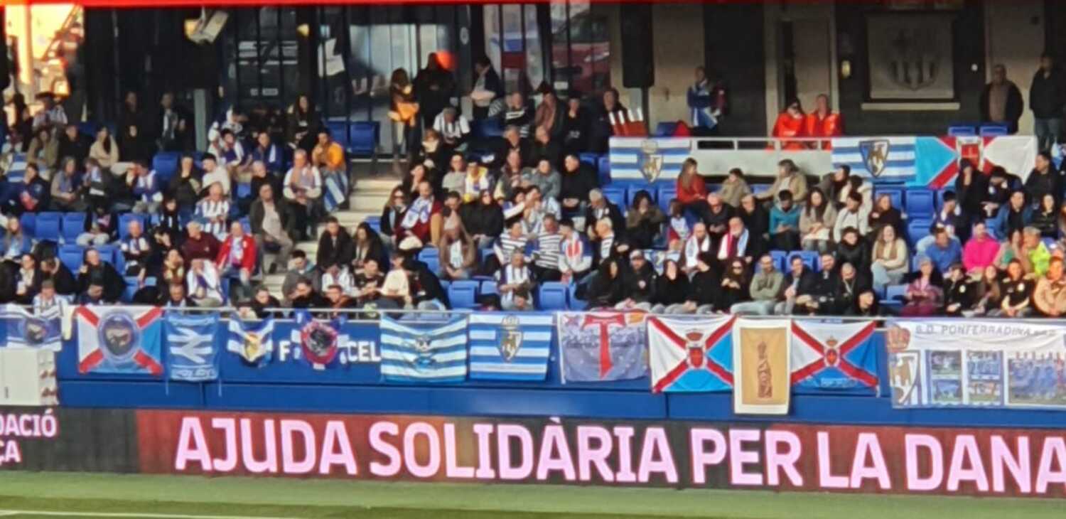 Afición de la Ponferradina en Barcelona