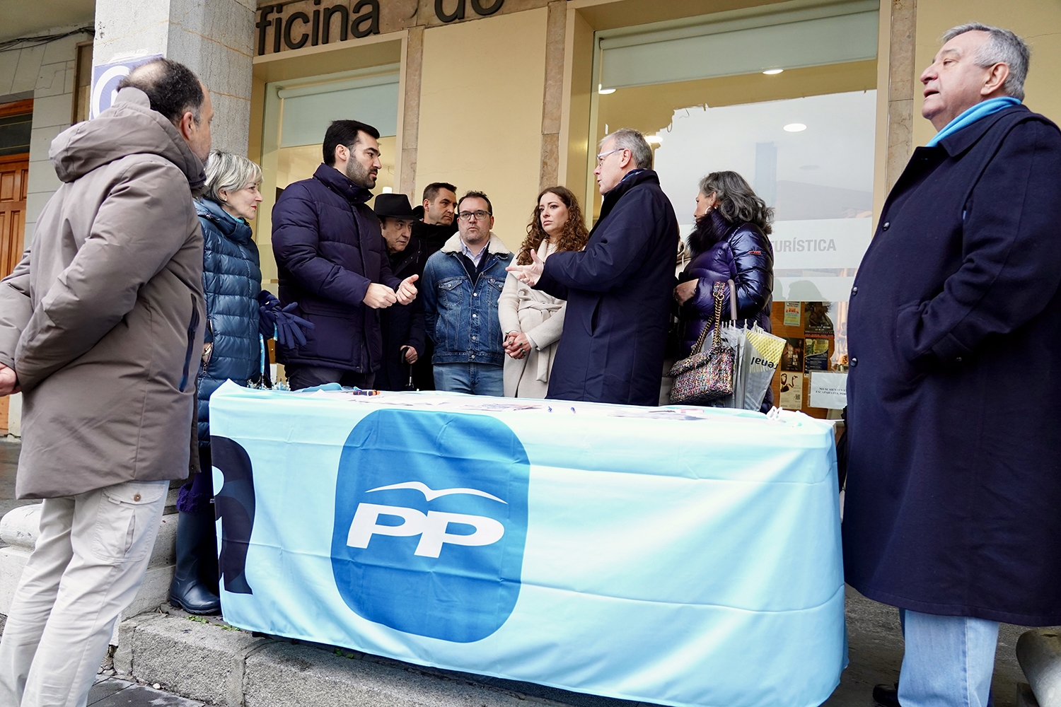 El PP de León invita a la ciudanía a firmar la petición para que el Gobierno apruebe decretos para revalorizar las pensiones