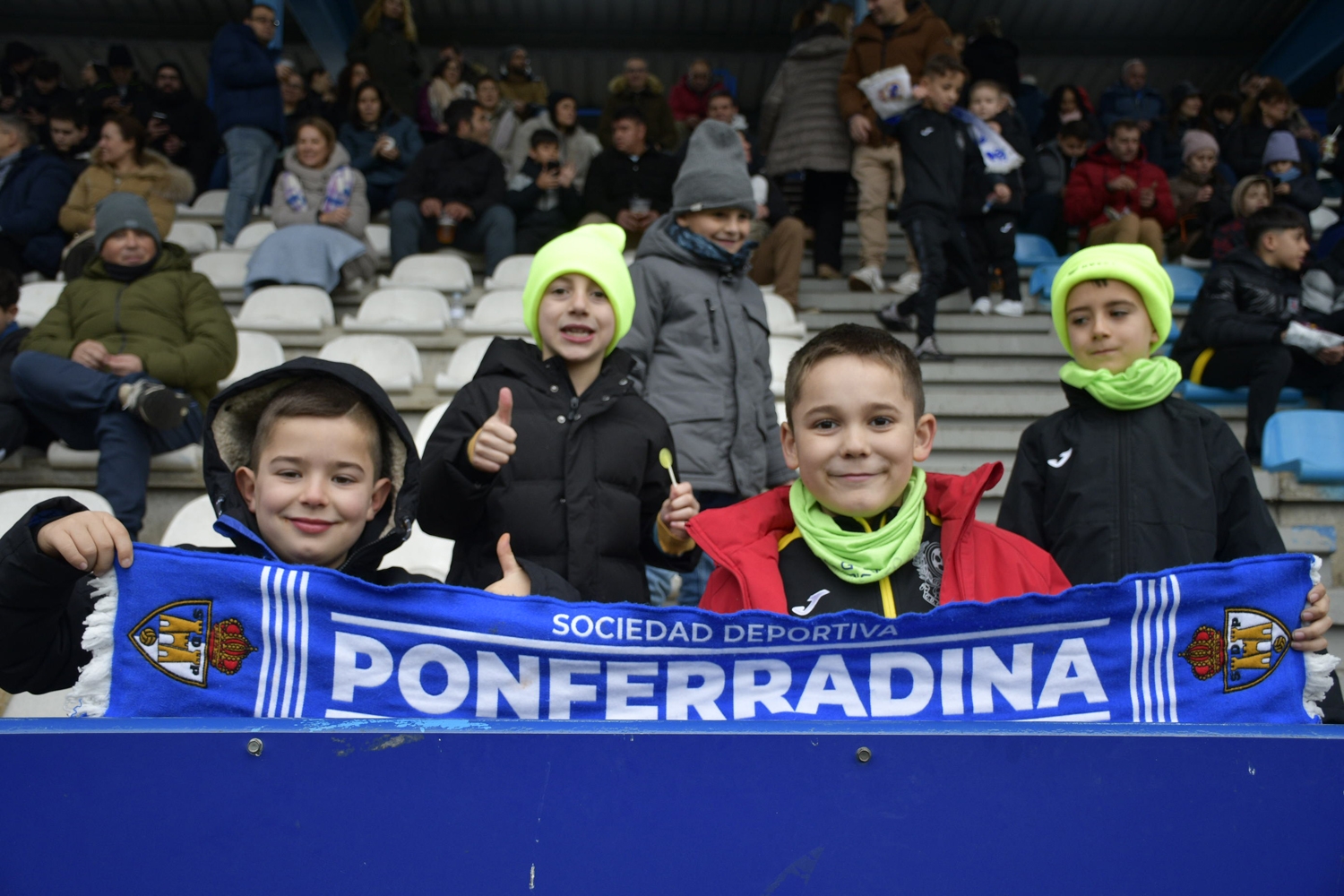 Ponferradina   Andorra (118)