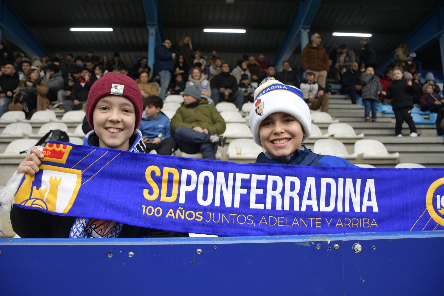 Ponferradina   Andorra (119)