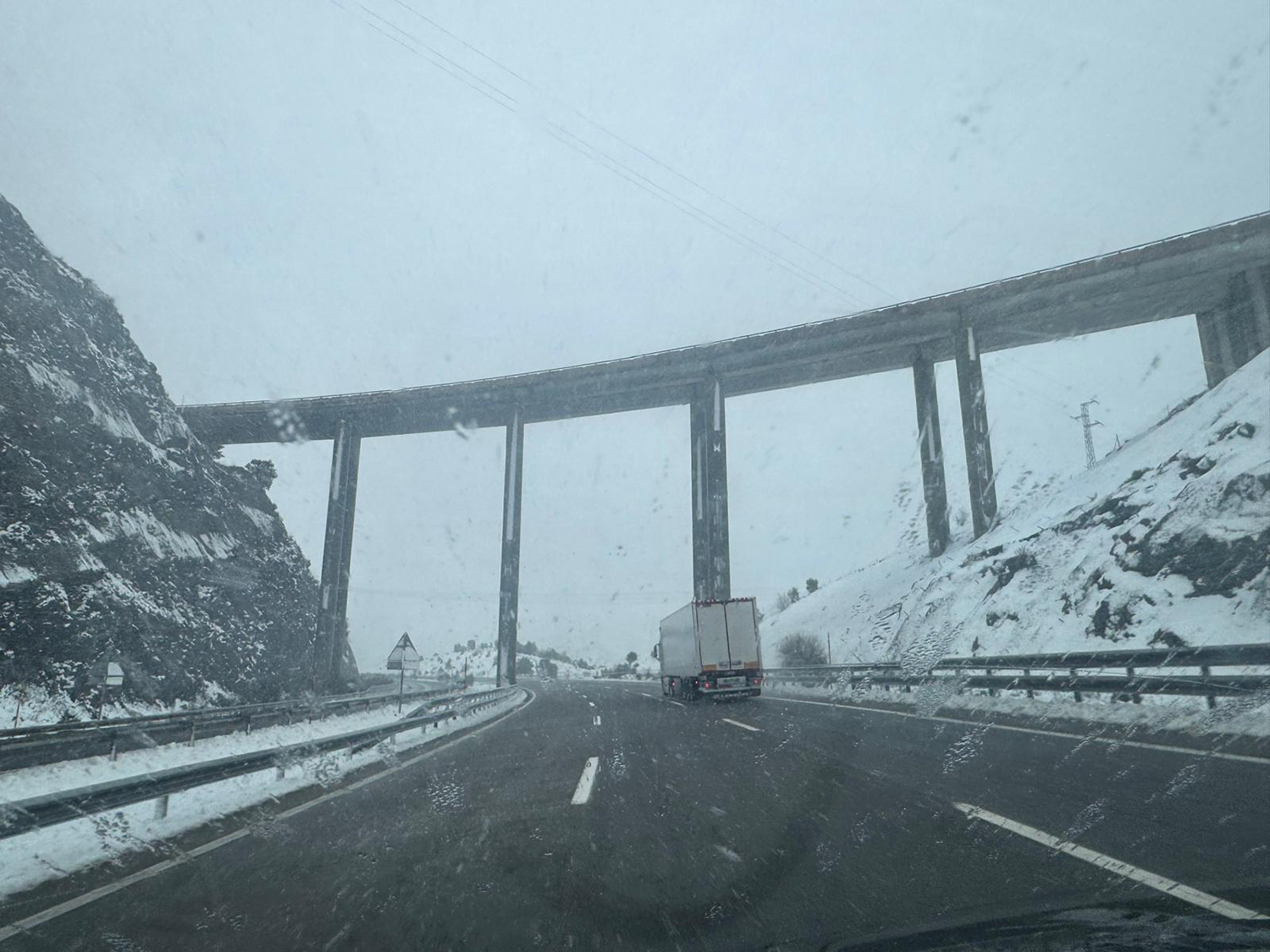 Nieve en la A6 2