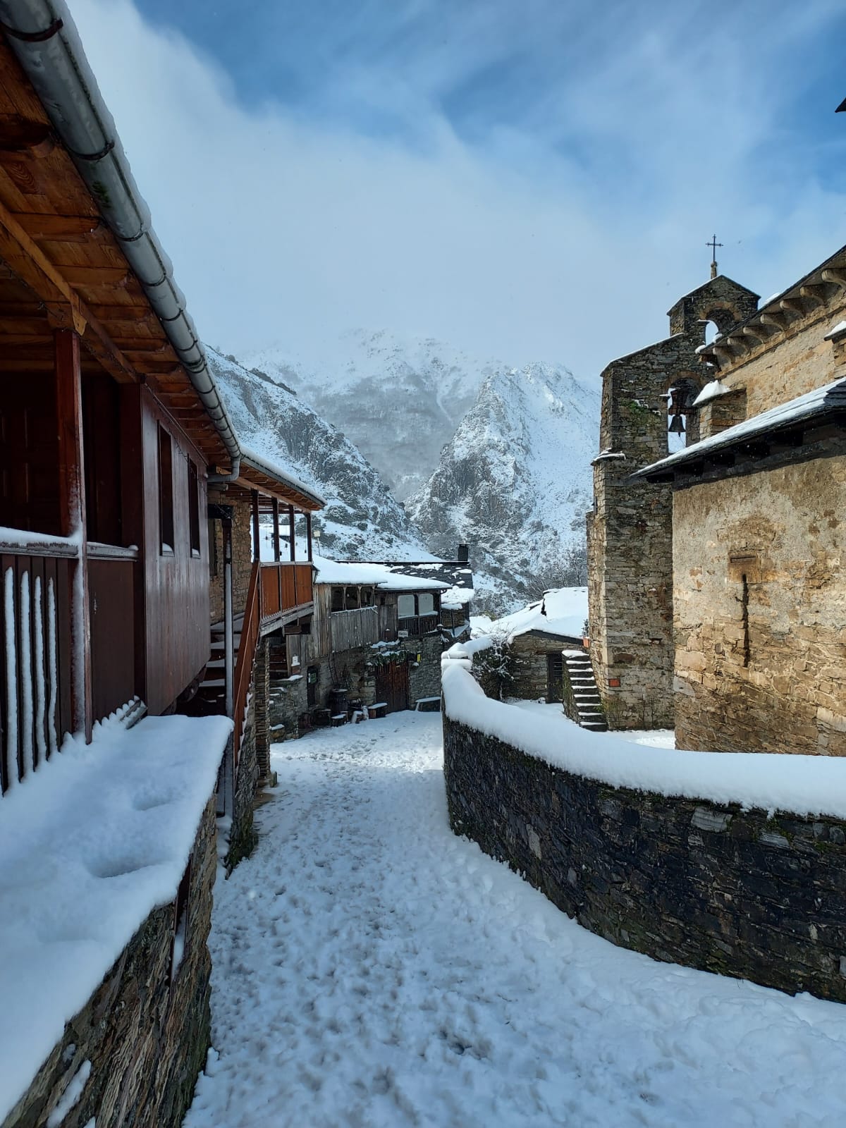 Nieve de la Borrasca Herminia en Peñalba de Santiago