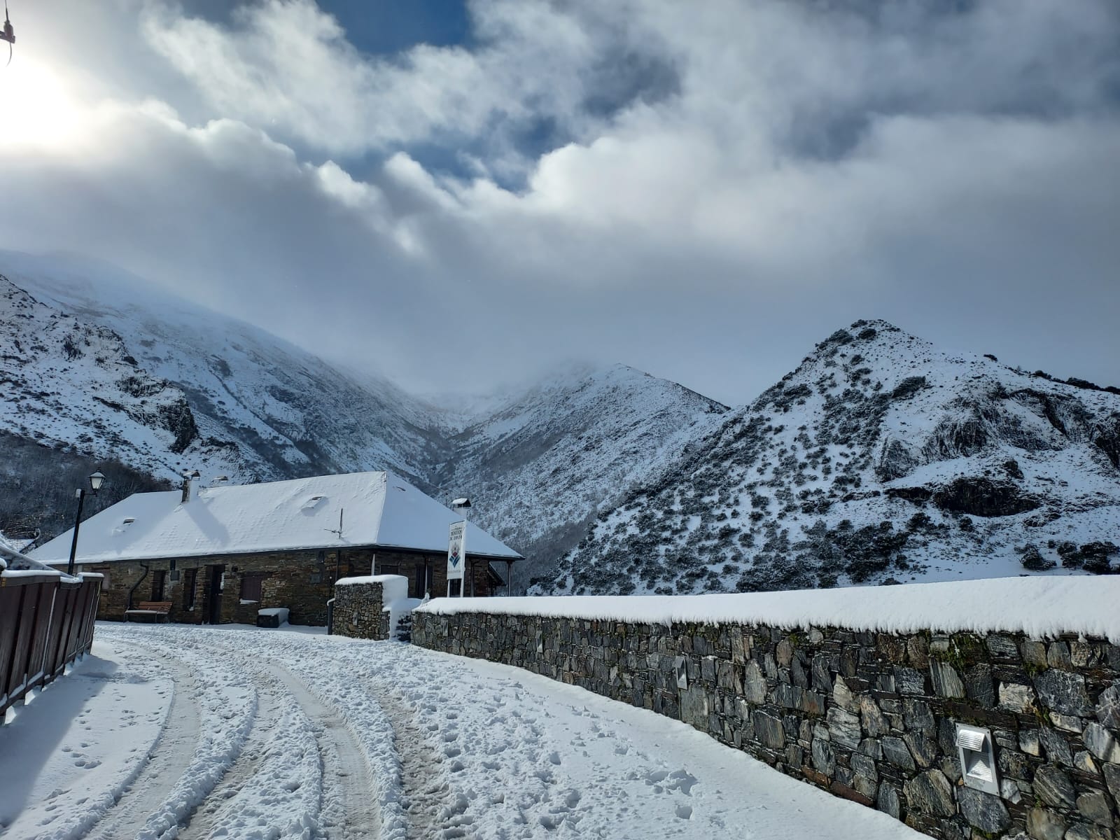 Nieve de la Borrasca Herminia en Peñalba de Santiago