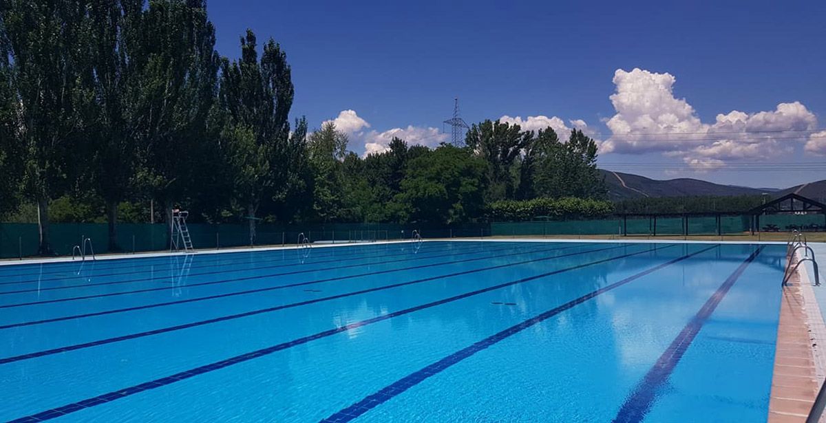 Piscina de Cacabelos