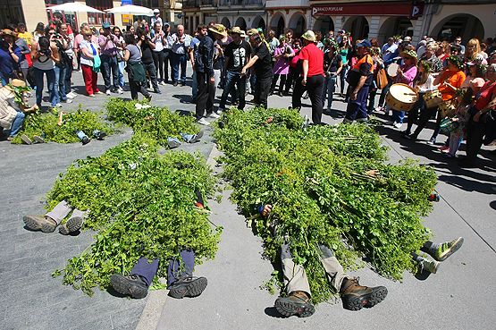 Al finalizar en la plaza Mayor (César Sánchez)