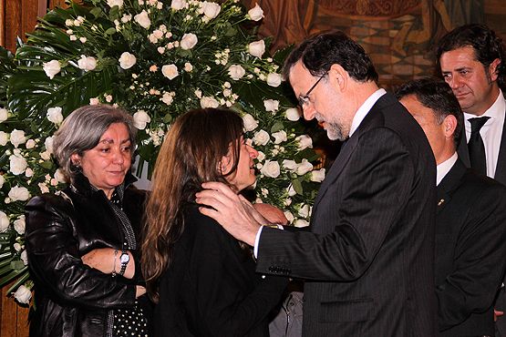 Rajoy transmite su pésame a la hija de Isabel Carrasco (ICAL)