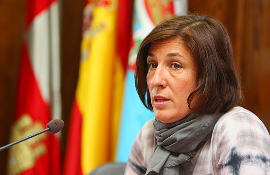 La edil Cristina López Voces explica los cambios en el servicio (César Sánchez)