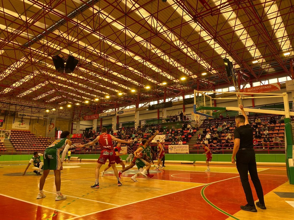 Cat&amp;Rest Clínica Ponferrada CdP despide la temporada con dignidad pese a la derrota (79-65) ante Grupo Alega Cantabria